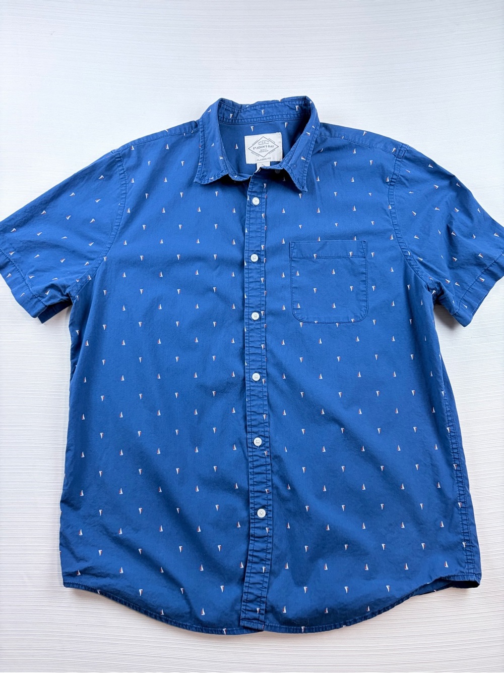 St. John's Bay Blue Short-Sleeve Button-Down Shirt with Subtle Anchor Print L